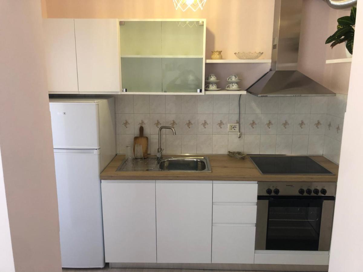 Itan'S Apartment-Lovely Guest Apartment In Center ติรานา ภายนอก รูปภาพ